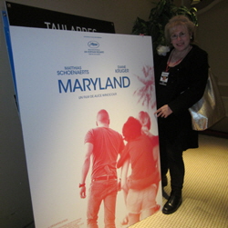 04_Lucie_et_affiche_Maryland